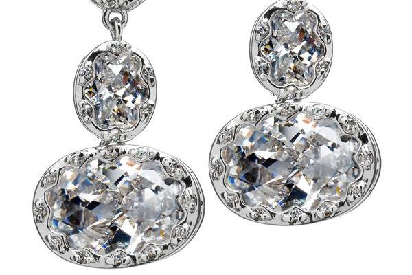 Celebrity Inspired CZ Jewelry is where you can find the perfect accessory for the Bride, Her Bridesmaids, and The Mother of the Bride/Groom...All high grade CZ, AAA to AAAAA, and all set in .925 Sterling Silver!