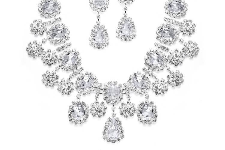 Beautiful Necklace & Earring Sets to wear on your special day, accented any gown, from simple to elaborate...we can find you what you are looking for!