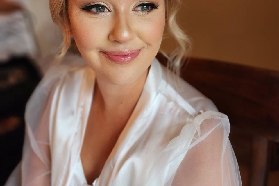 Elegant makeup