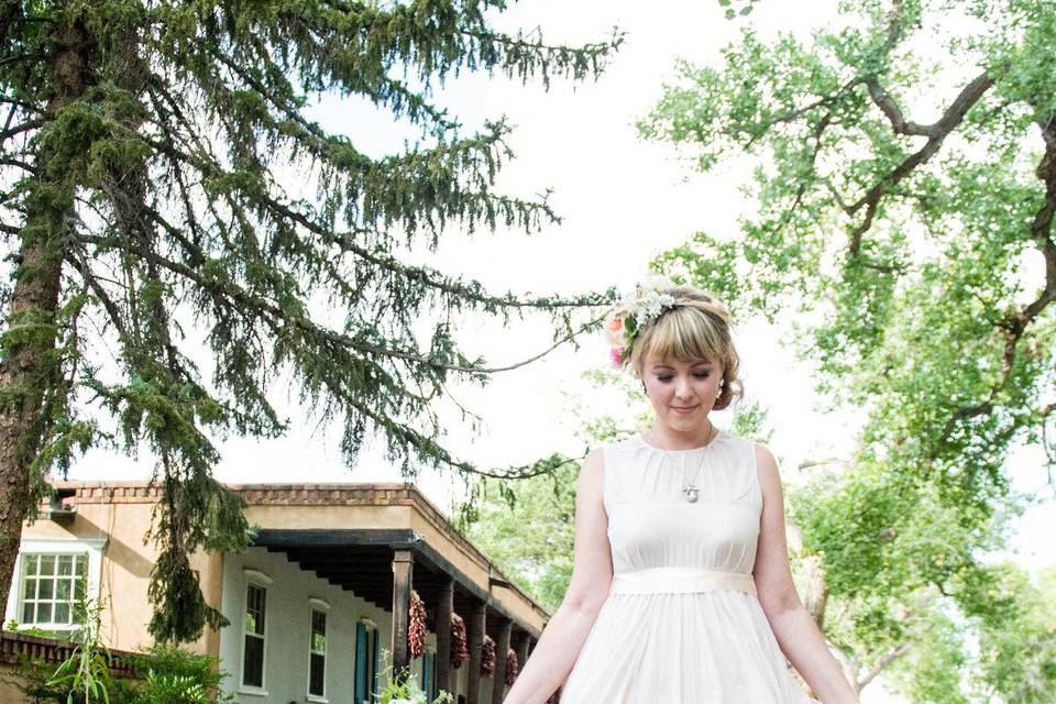 Couple: Carina & Brian
Anniversary: 6/15/2013
Location: Ash Mill Farms
Photographer: Love Me Do Photography
Product: Aiguille Gown