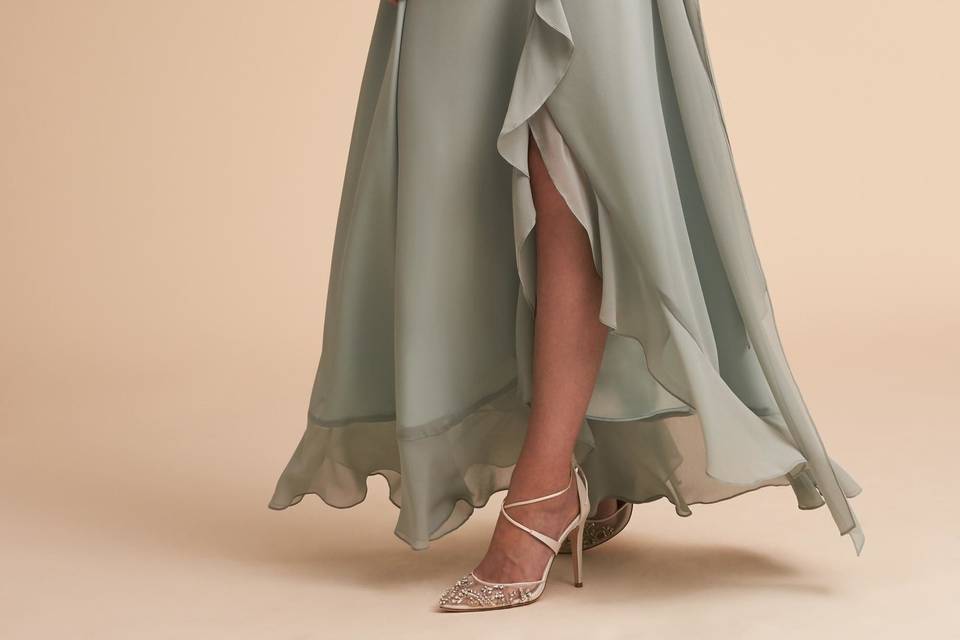 BHLDN	Inesse Dress		We love a flowy dress that's both understated and classic. A blouson top, v-back, and airy chiffon put it high on our list of chic dresses.