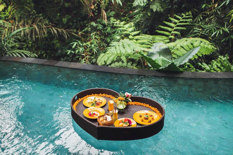 Floating Breakfast