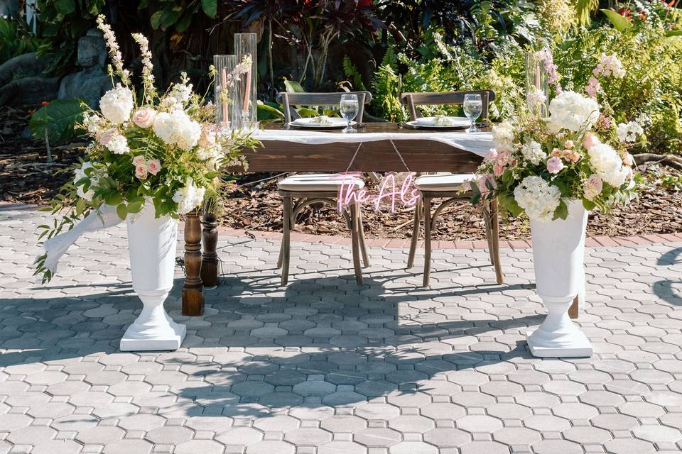 Sweetheart table