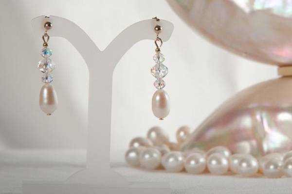 Fresh water Pearl earrings.