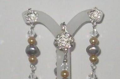 Silver and gold pearls with clear SWAROVSKI crystals. All sterling silver clasps and ear posts.
SOLD !!!!  Sorry this was a one only. :(
