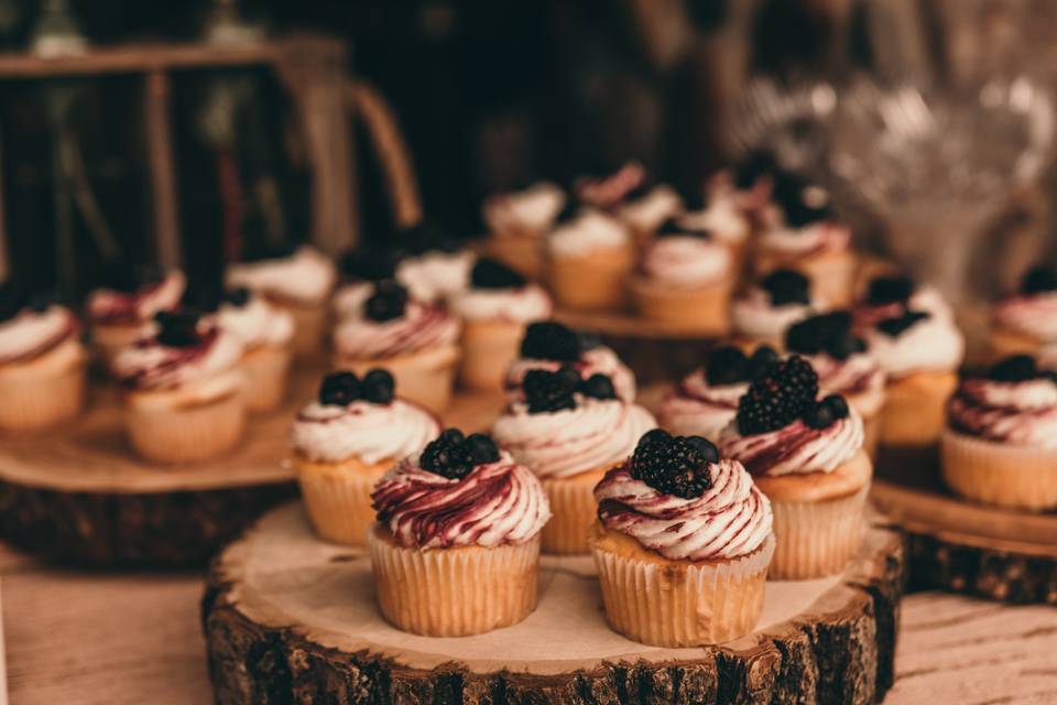 Gorgeously finished cupcakes