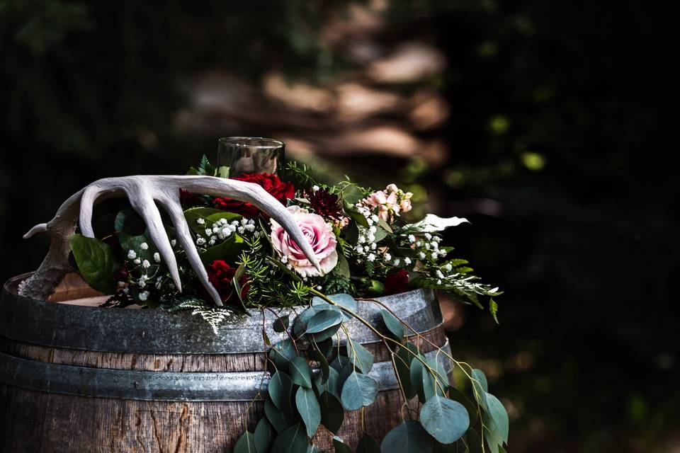 Rustic wedding details