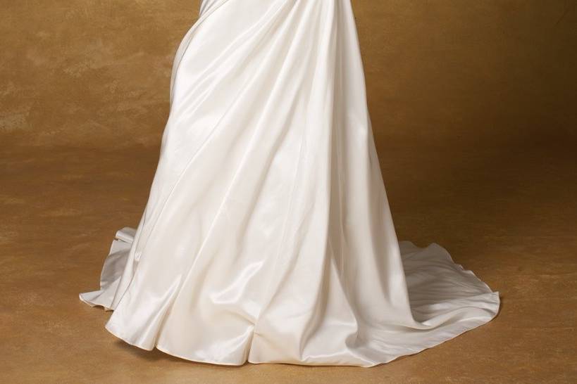 5085WStrapless pleated A-line wedding dress with bow and beaded details.