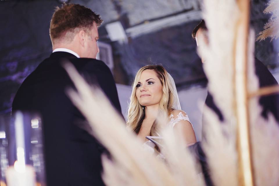 Bride+groom closeup