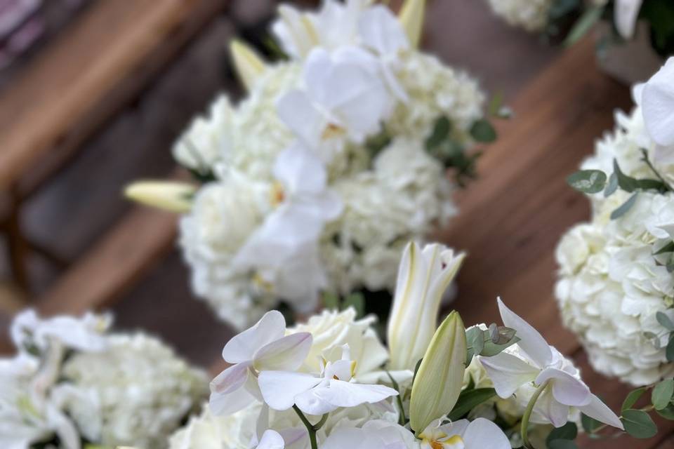 Wedding floral centerpieces