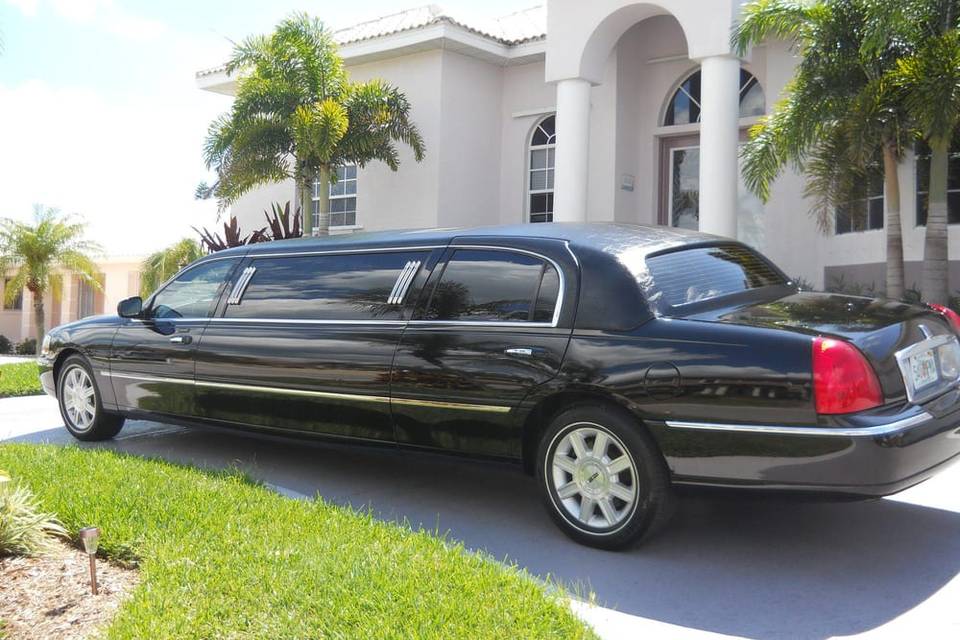 Luxury Wedding Limousine