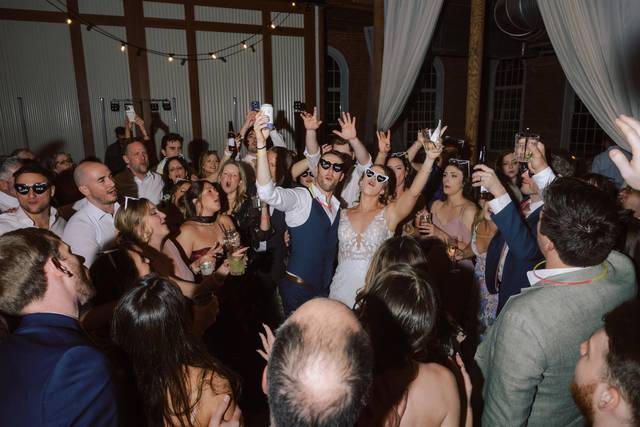 Everyone on the Dance Floor