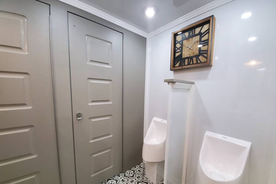 Men's unit interior