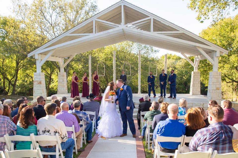 Newlyweds in the sunshine