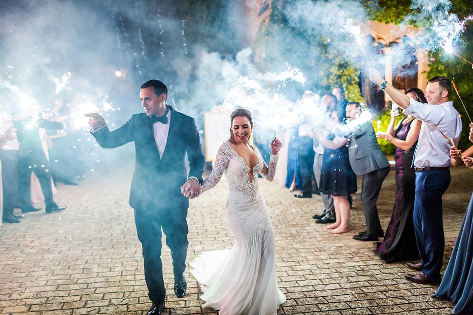 Wedding sparklers send off