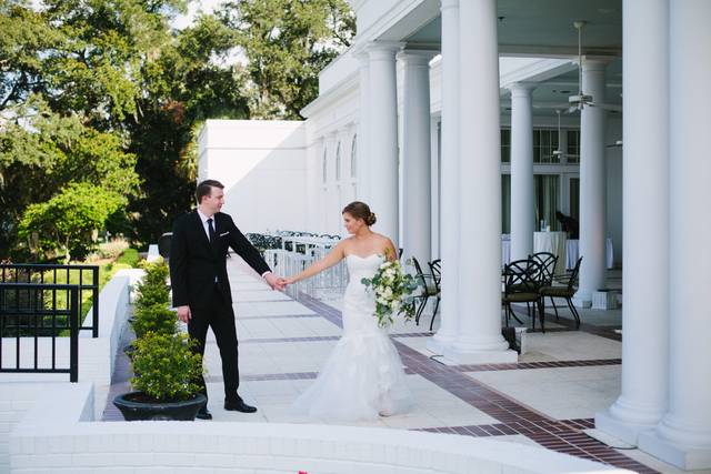 Newlyweds at the back patio | Photo Credit: Jamie Borland