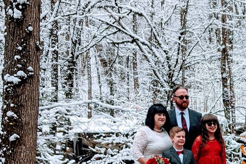 Snowy elopement