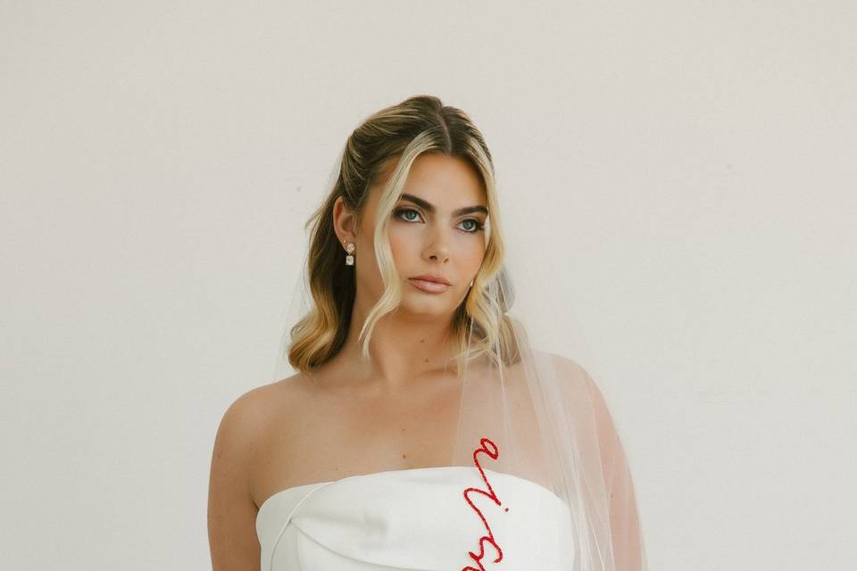 Custom veil