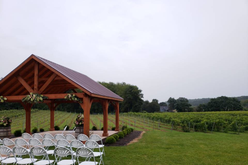 Outdoor Weddings are Amazing!