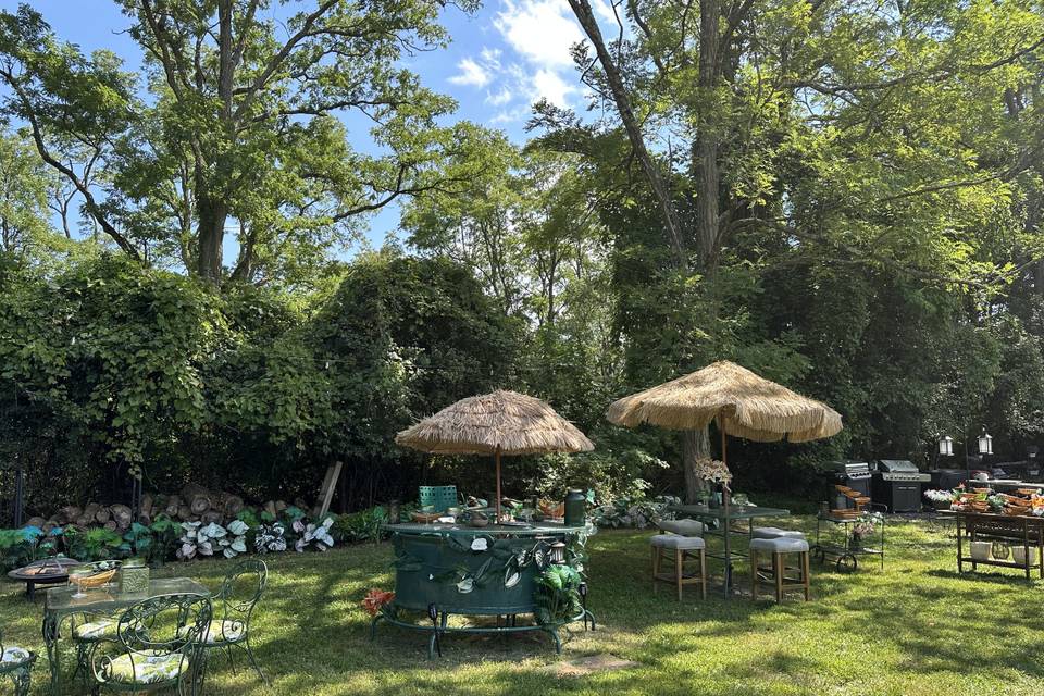 Tiki Bar Lounge
