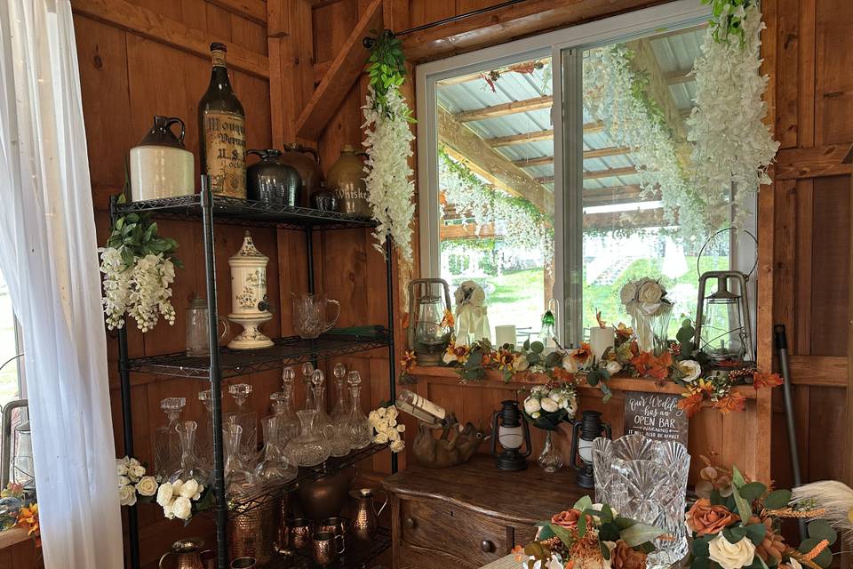 Backbar w/decanters