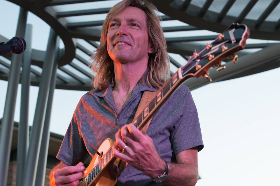 Guitarist Bill Sickles