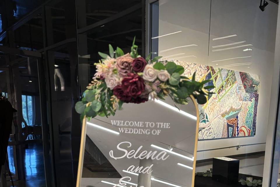 Welcome mirror