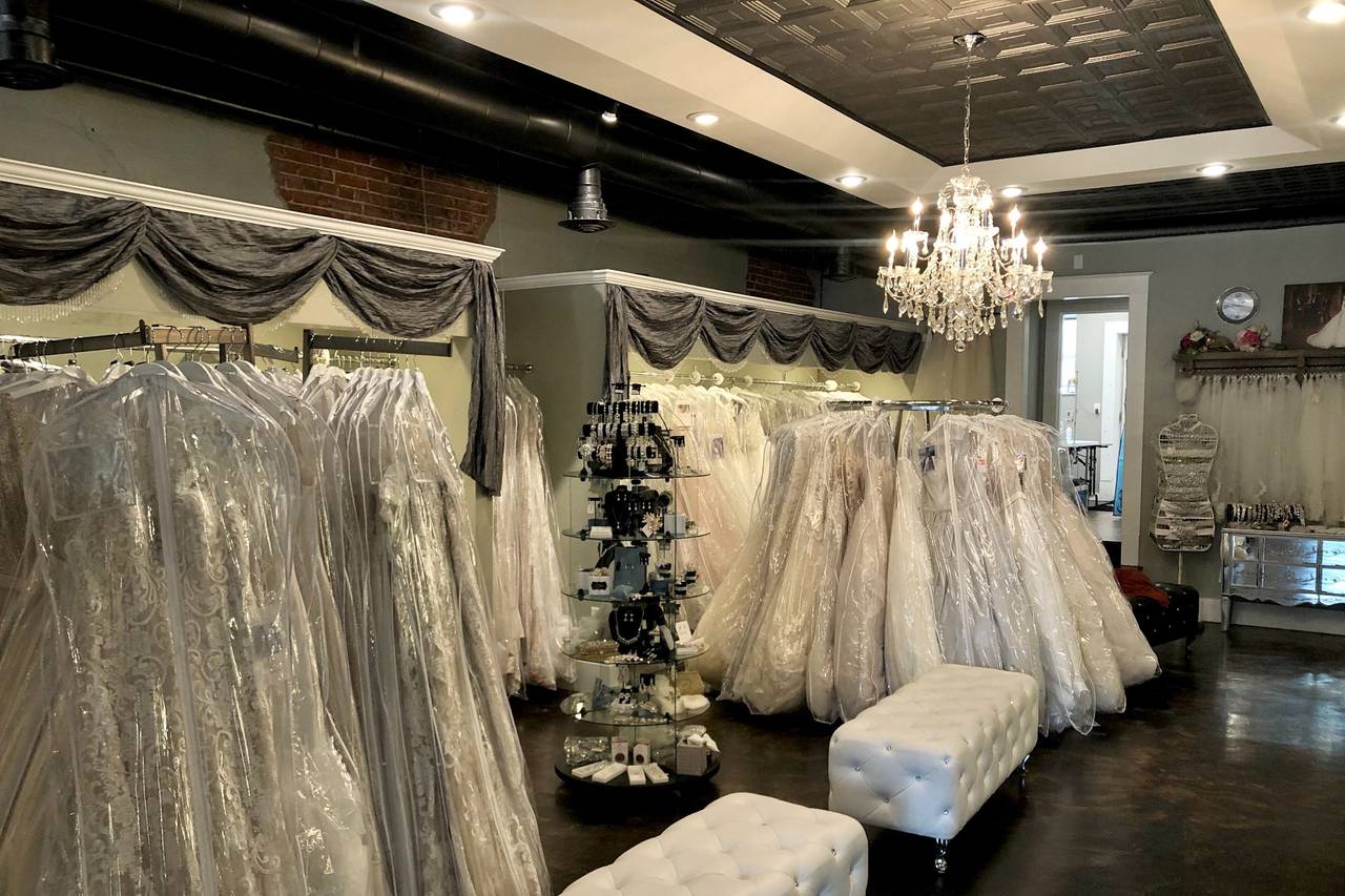 Anne's Bridals - Dress & Attire - West Paducah, KY - WeddingWire