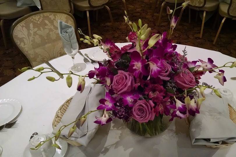 Purple tablescape