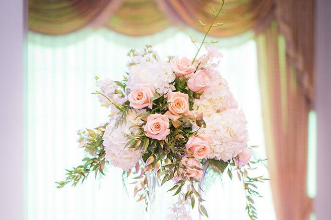 Floral centerpiece