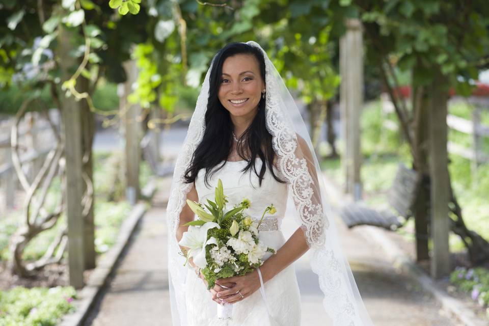 Tacoma Rose Garden Ceremony — Danielle Gregory Photography