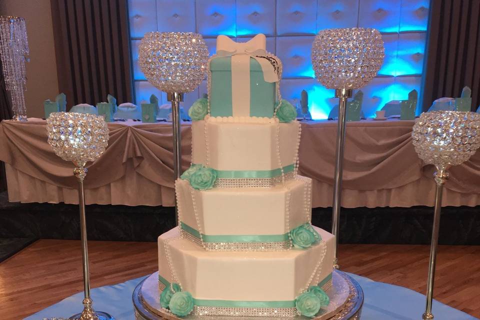 Tiffany inspired hexagon wedding cake