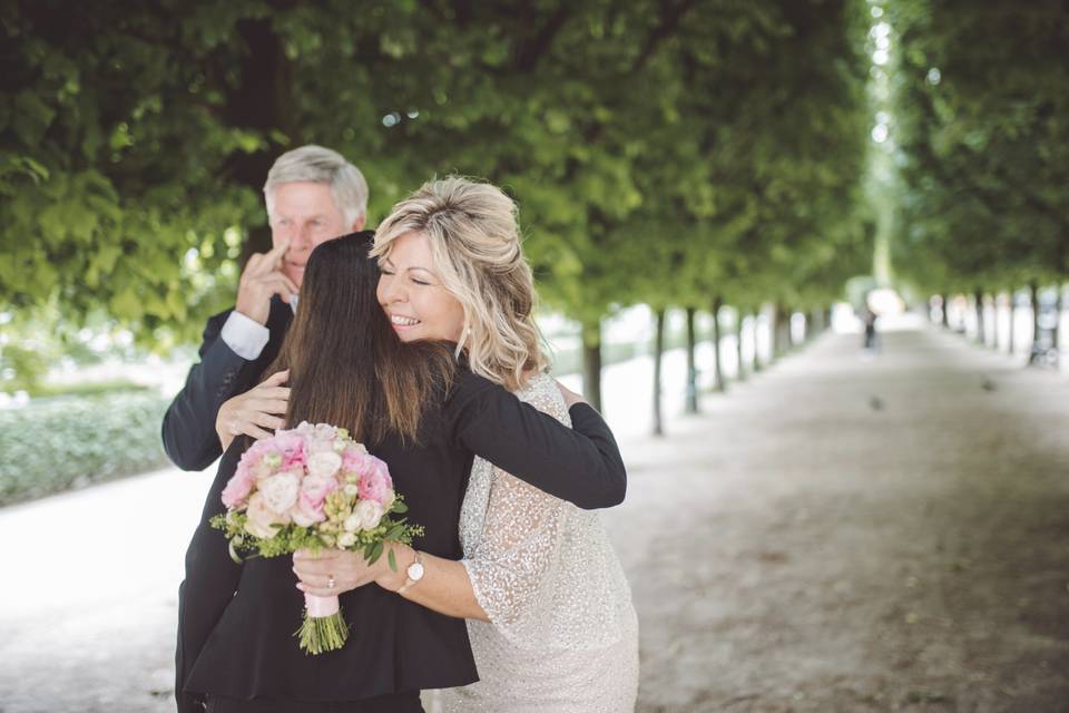 Bride hugging coordinator