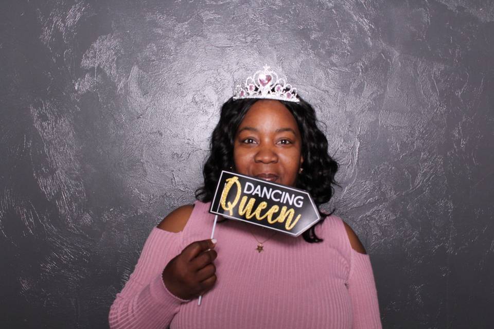MPrints A PhotoBooth Company