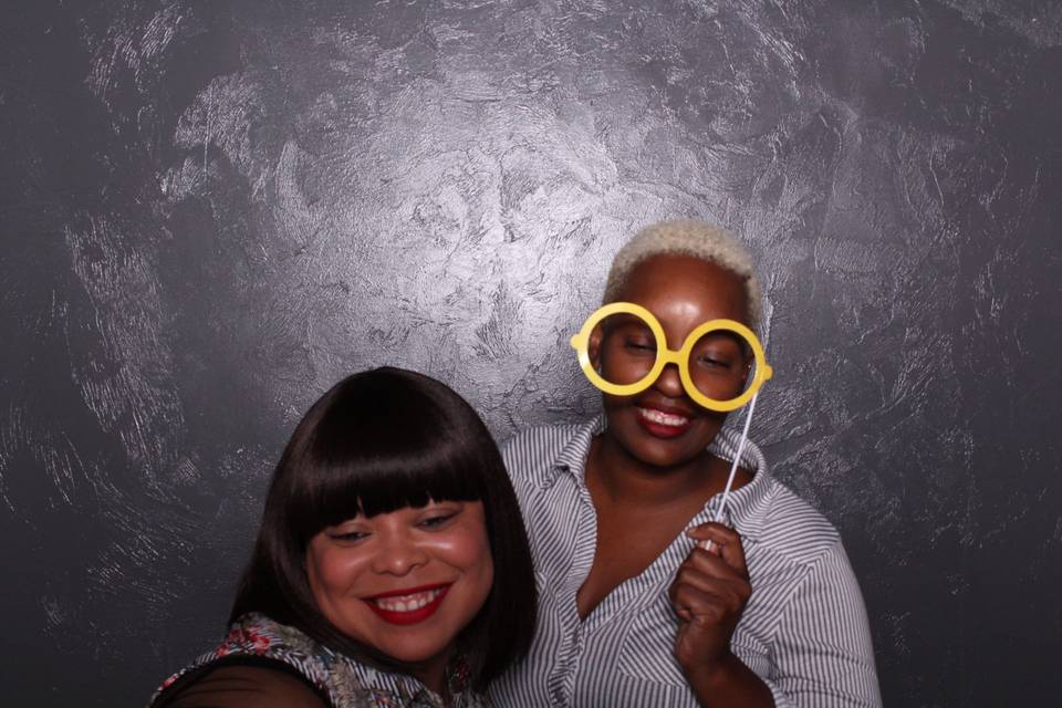 MPrints A PhotoBooth Company