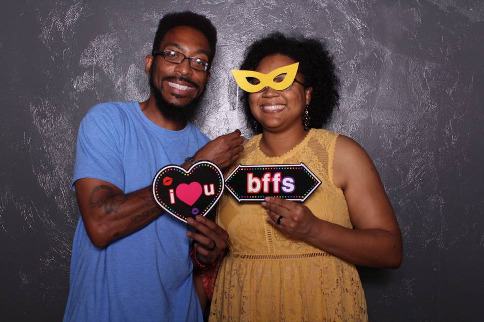 MPrints A PhotoBooth Company