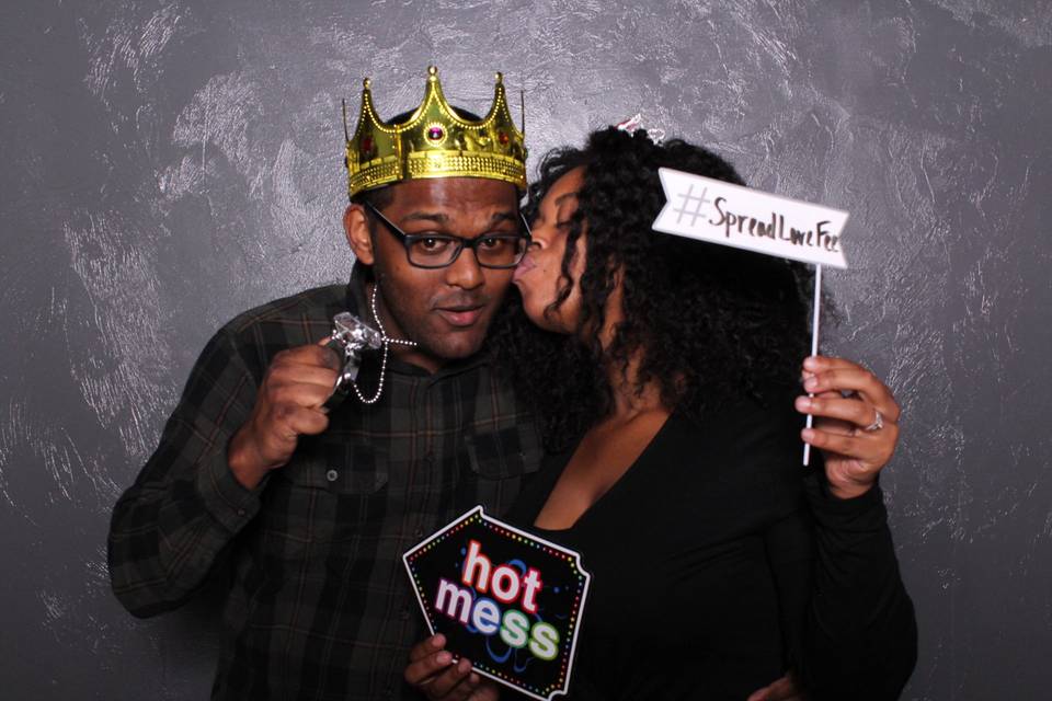 MPrints A PhotoBooth Company