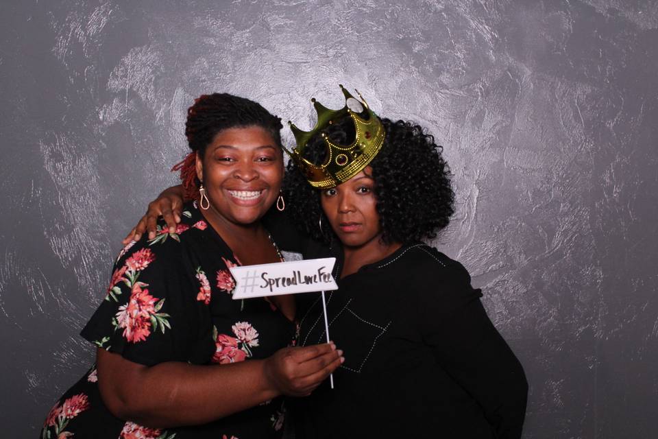 MPrints A PhotoBooth Company