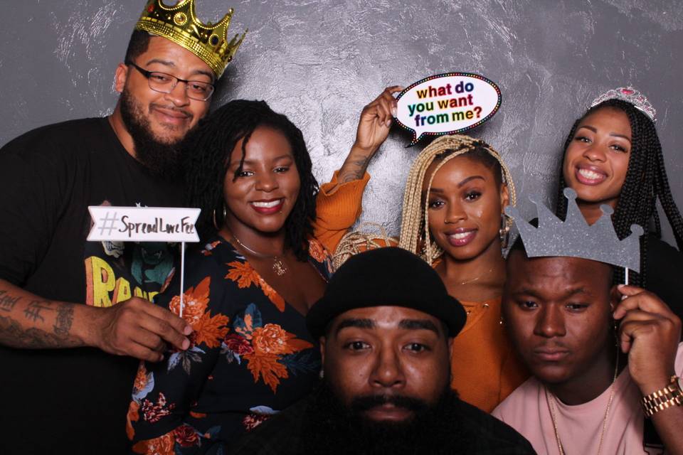 MPrints A PhotoBooth Company