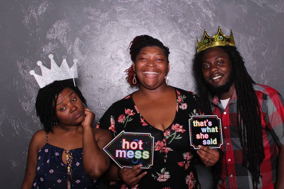 MPrints A PhotoBooth Company
