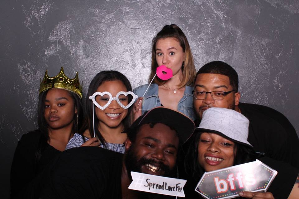 MPrints A PhotoBooth Company