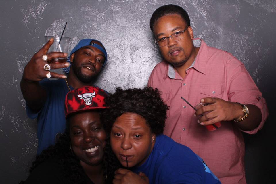 MPrints A PhotoBooth Company