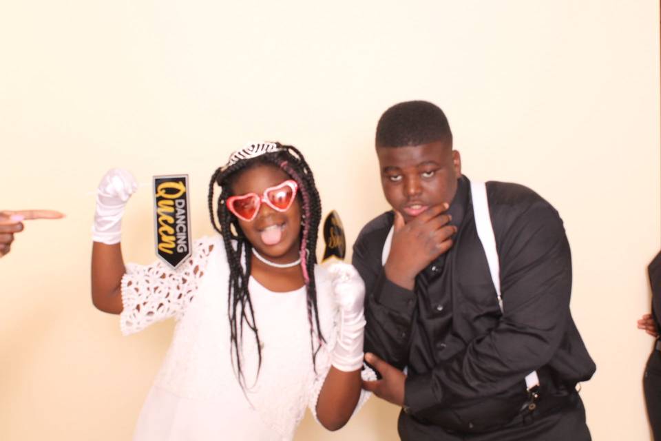 MPrints A PhotoBooth Company