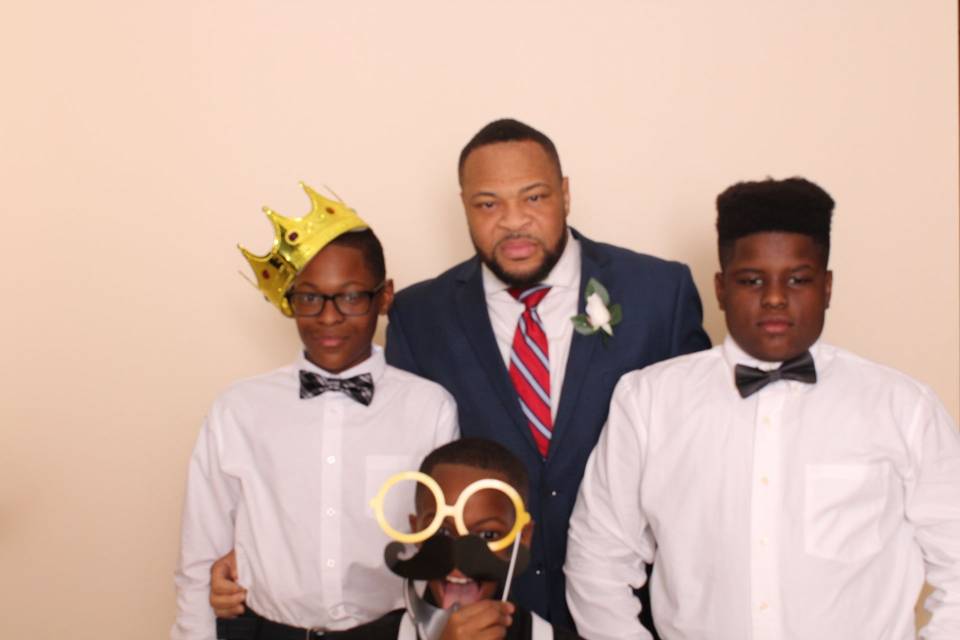 MPrints A PhotoBooth Company