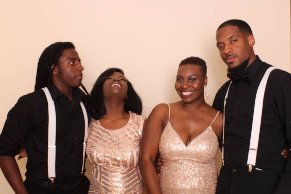 MPrints A PhotoBooth Company