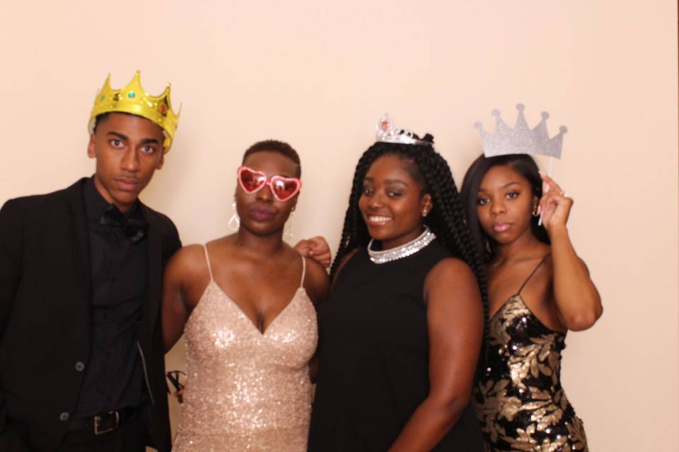 MPrints A PhotoBooth Company