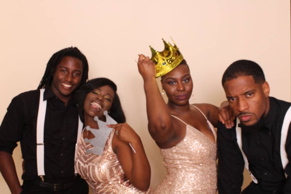MPrints A PhotoBooth Company