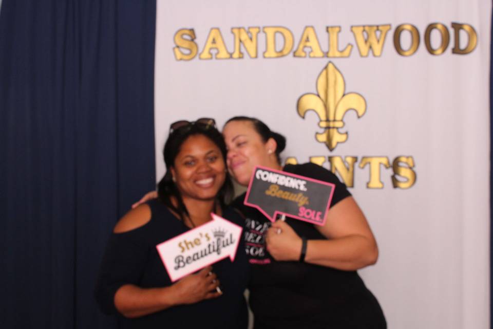 MPrints A PhotoBooth Company