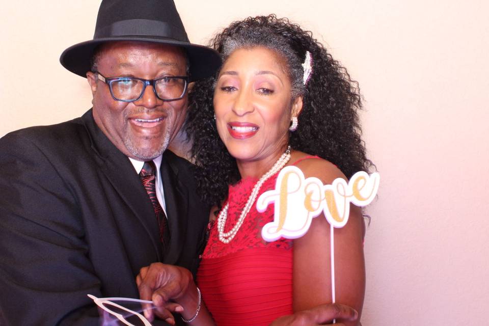 MPrints A PhotoBooth Company
