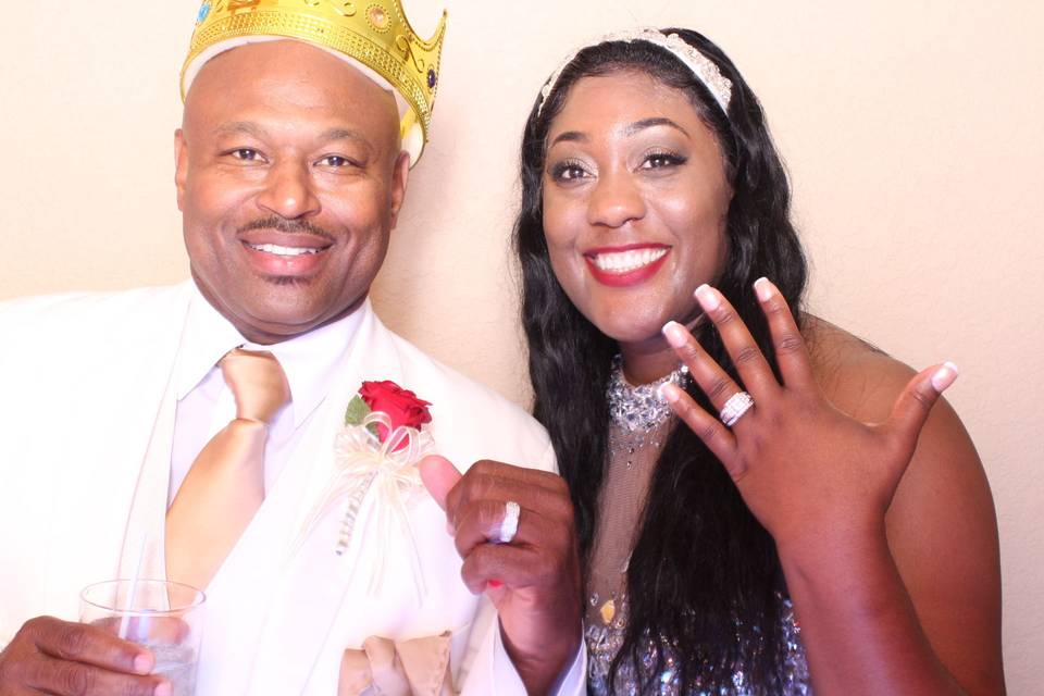MPrints A PhotoBooth Company
